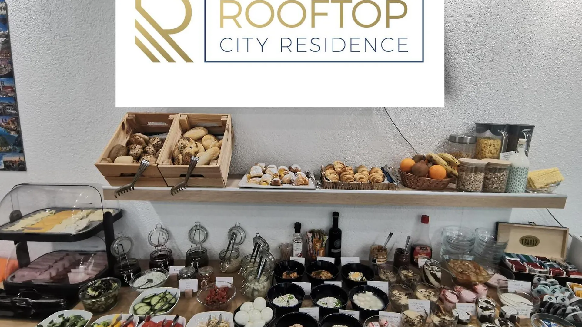 Rooftop City Residence With Deep Garage Budapest Hungary