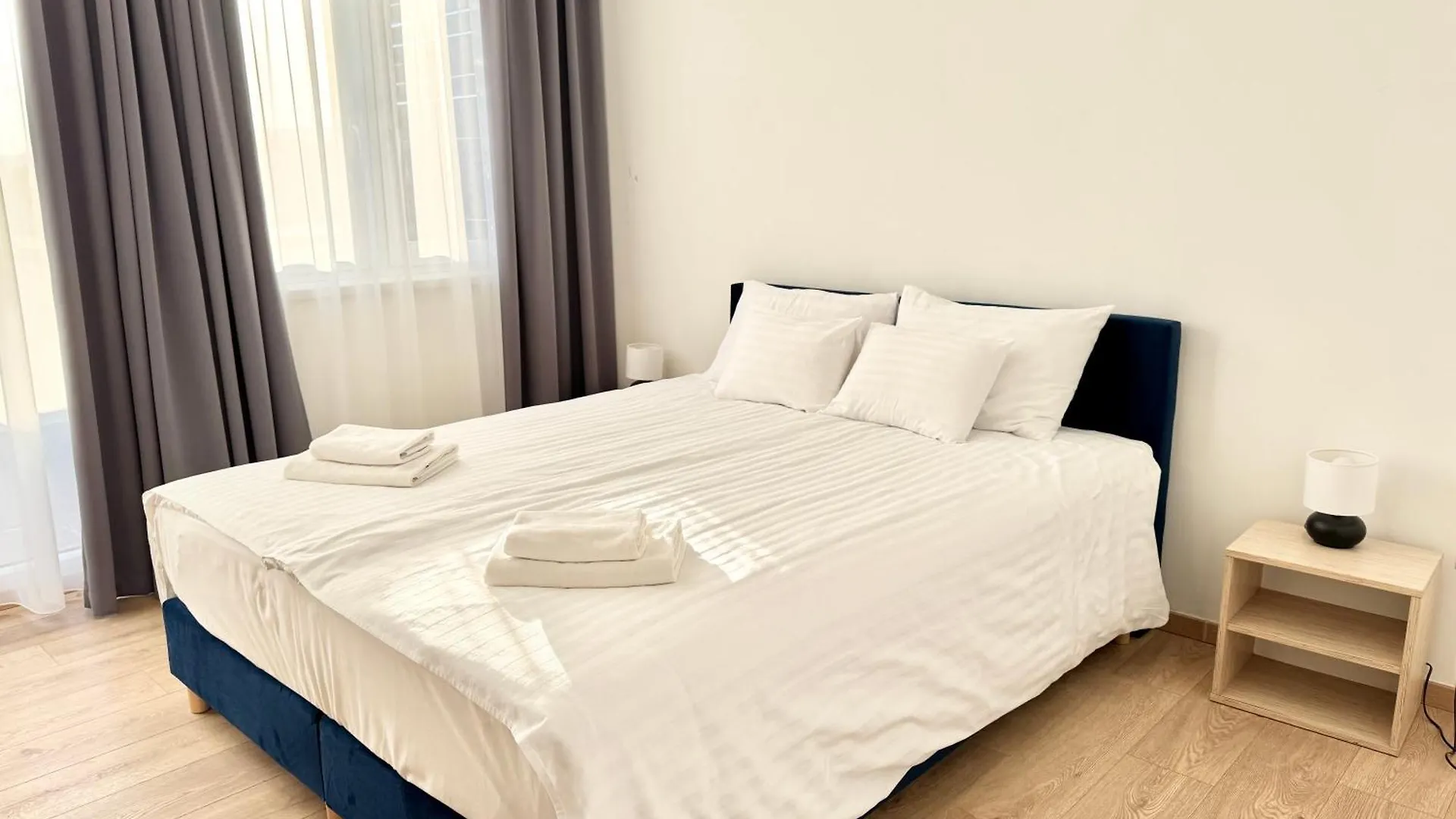 Rooftop City Residence With Deep Garage Budapest 3*,