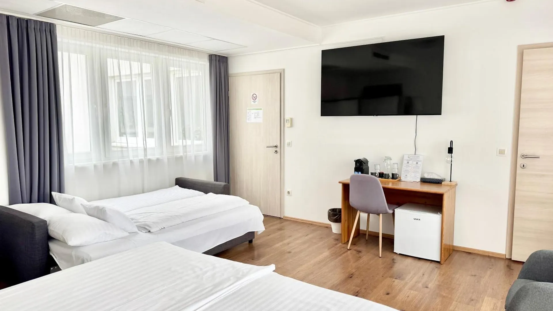 Hotel Rooftop City Residence With Underground Parking Budapest