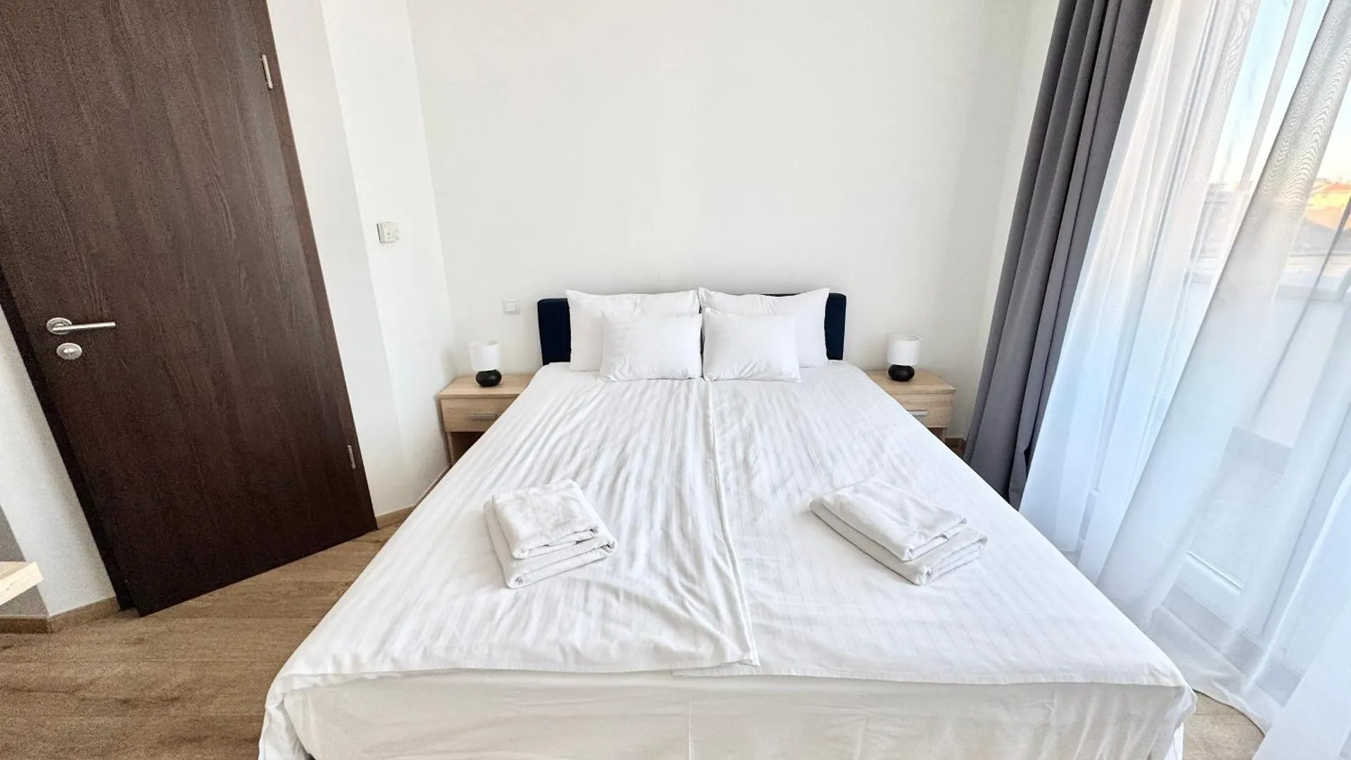 Szálloda Rooftop City Residence With Deep Garage Budapest