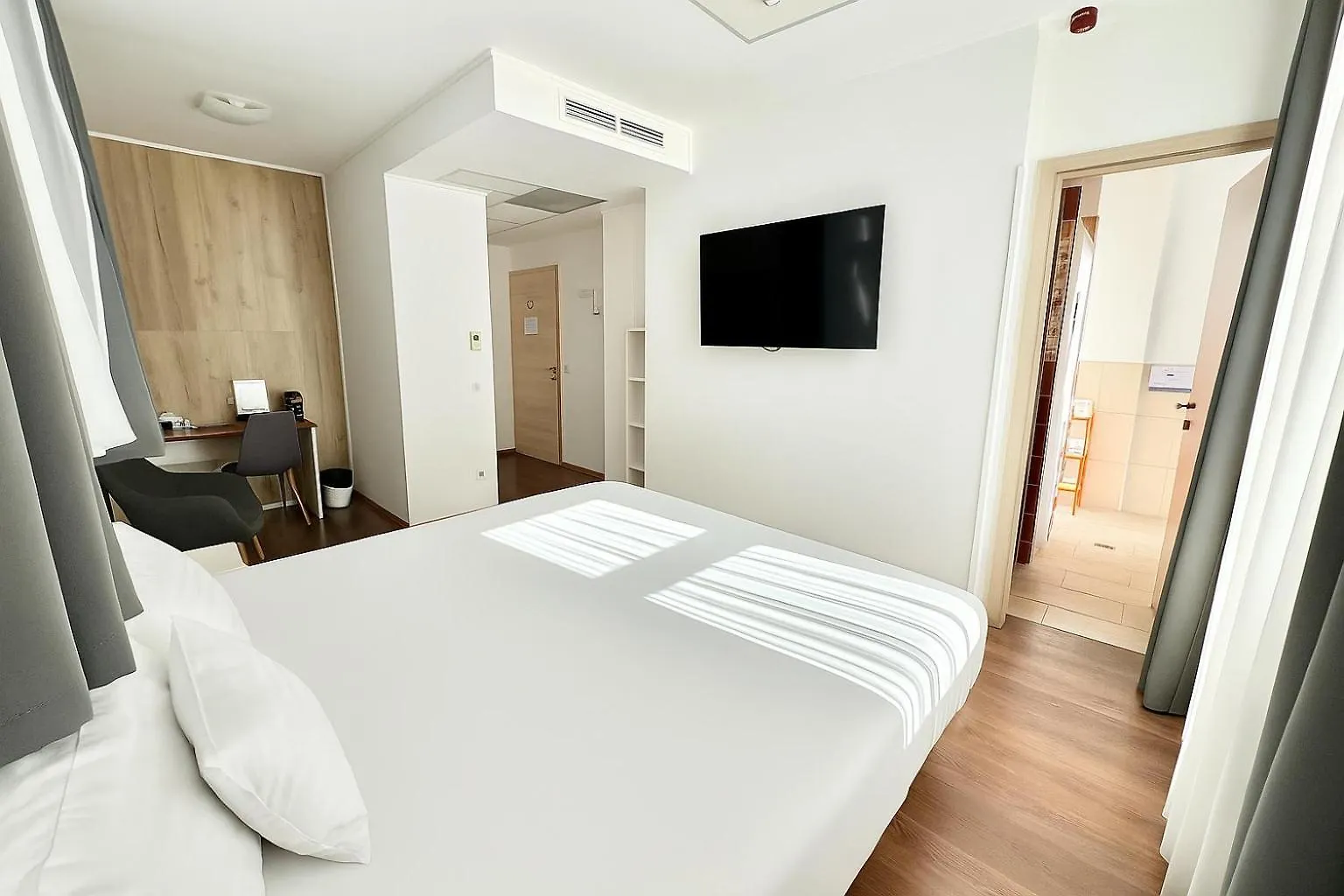 Hotel Rooftop City Residence With Underground Parking Budapest